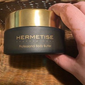 Hermetise body butter